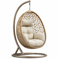 Chaise suspendue en osier avec coussins en polyester beige et support en acier